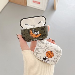 Vỏ bảo vệ hộp sạc tai nghe airpods 1 / 2 / pro / 3 hình hành tinh / phi hành gia vui nhộn