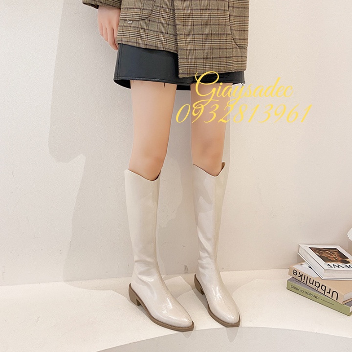 Boot ngang gối miệng xéo đế 5cm màu kem GBCL31K