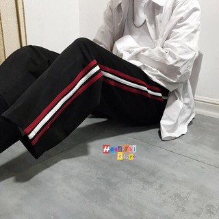 Quần Thun Thể Thao Màu Đen 3 Sọc Đỏ Trắng Dáng Rộng Line Side Stripe Pants Unisex Oversize Ulzzang - MM