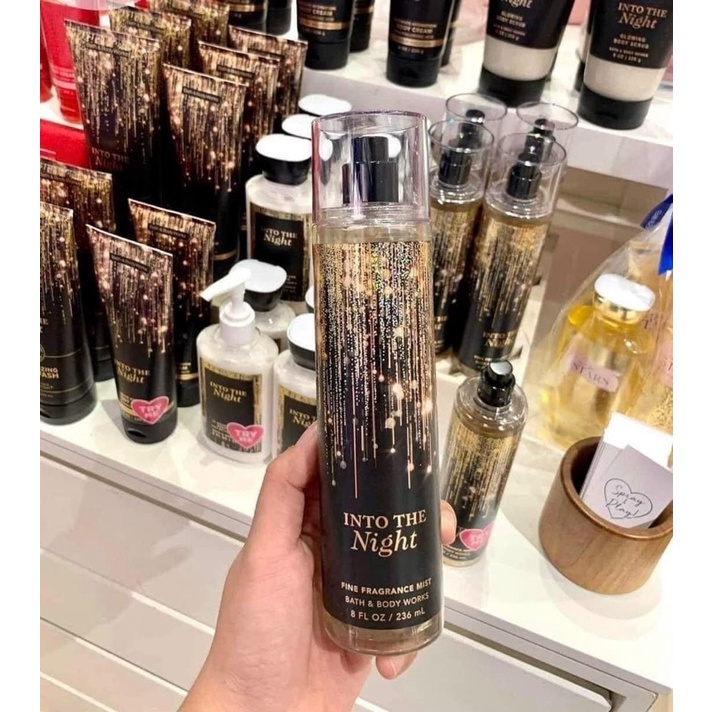 Xịt Thơm Body Mist Into The Night, Hương Thơm Gỗ Ấm Áp, Lưu Hương 24h - Chai 236ml