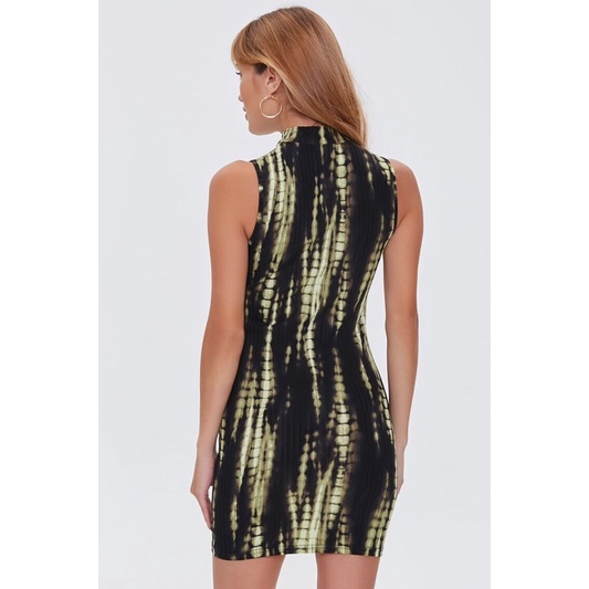 Đầm body loang cổ lọ