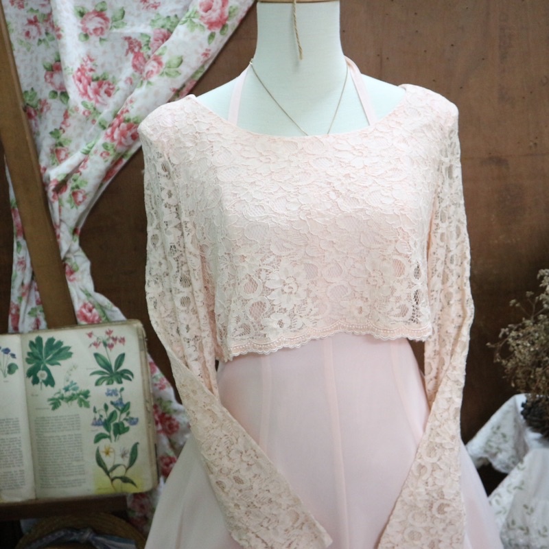 Đầm thân ren chân váy phân tầng vintage.hoacuc