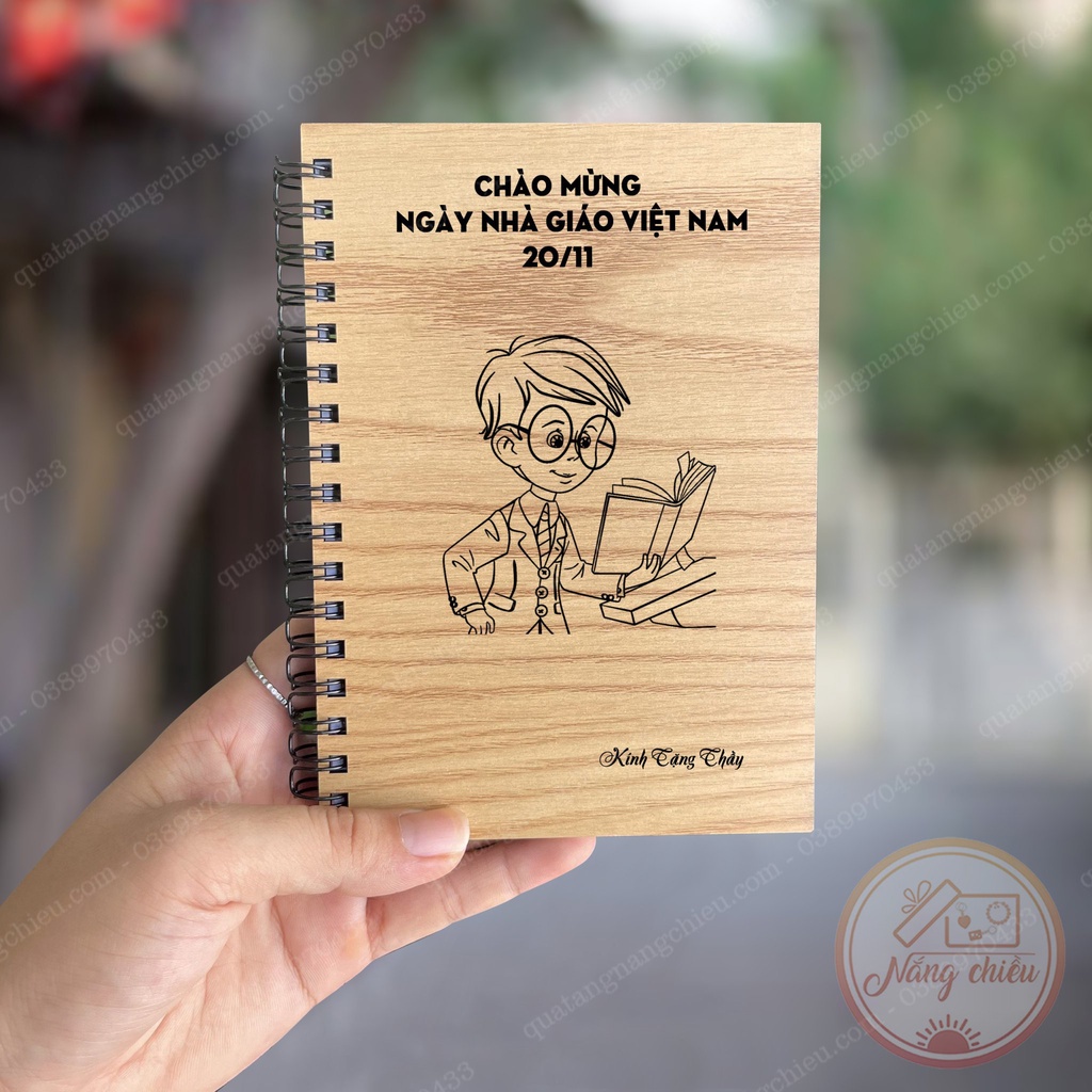 Món quà tặng ý nghĩa tri ân thầy cô ngày nhà giáo việt nam 20.11, Sổ bìa gỗ khắc theo yêu cầu