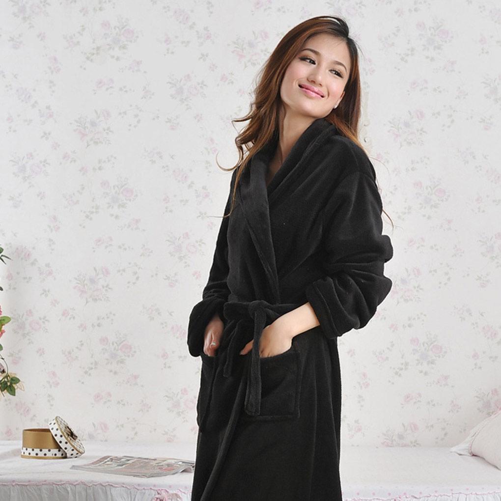 Áo Choàng Ngủ Tay Dài Vải Nhung San Hô Thoáng Khí Màu Sắc Đơn Giản Thời Trang Mùa Đông Cho Nữ