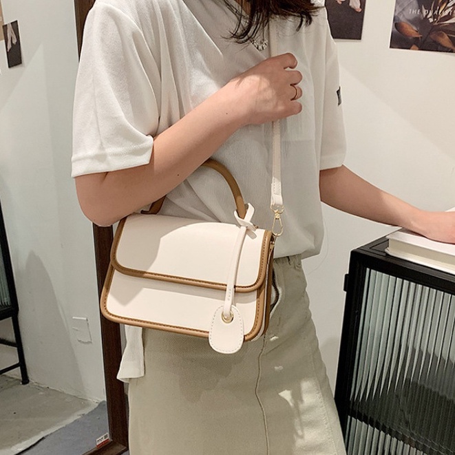 JM97-Túi Đeo Chéo Hình Vuông Nhỏ Thời Trang Mùa Hè Năm Mới Túi xách nữ đeo chéo dáng đẹp đang được các bạn trẻ ưa chuộng hiện nay tại túi nữ giá rẻ Túi đeo chéo  có tay cầm viền màu,Túi Xách Nữ Có Quan Đeo Vai Kiểu Dánh Sang Trọng