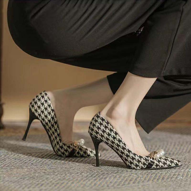 Giày Cao Gót Mũi Nhọn Đính Ngọc Trai Thời Trang Dành Cho Nữ