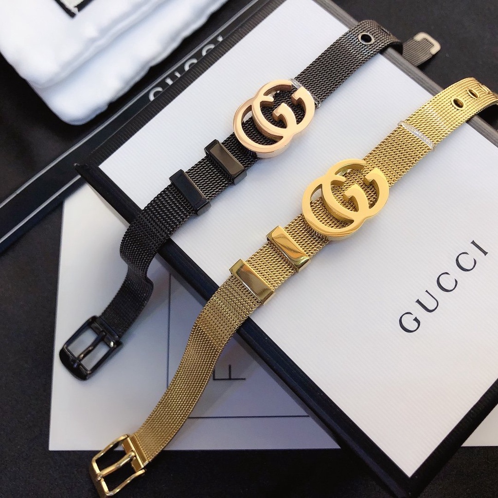 Vòng Tay Gucci Bằng Thép Titan Họa Tiết Hai Chữ GG