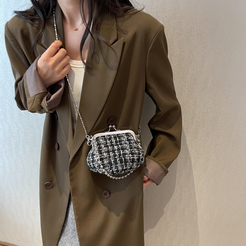 Túi Đeo Chéo Phối Dây Xích Thiết Kế Mới Cao Cấp Thời Trang