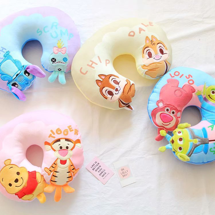 Gấu dâu Lotso Gối Kê Cổ Chữ U Hình Nhân Vật Hoạt Hình Winnie Stitch Người Ngoài Hành Tinh # 11