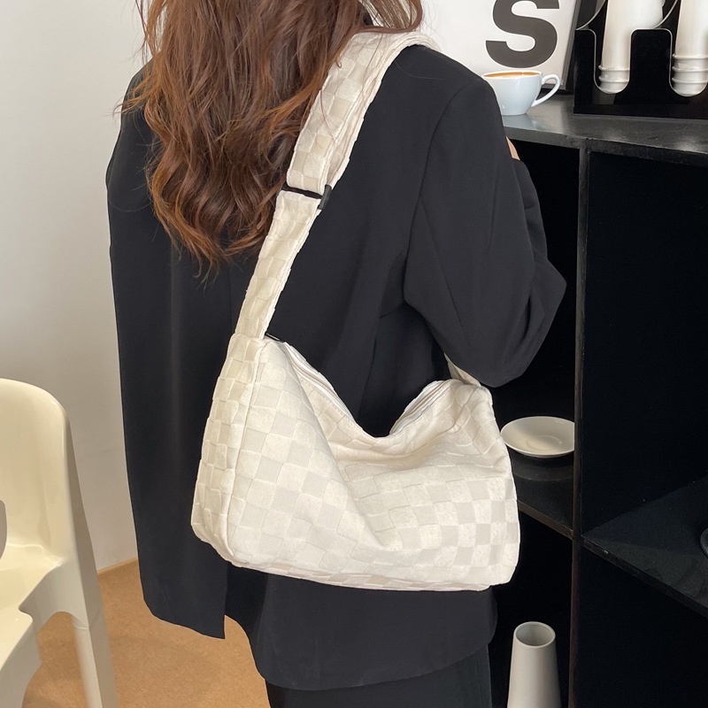 Túi xách JASMIN NOIR đeo vai hình gối thiết kế đơn giản thời trang dành cho nữ