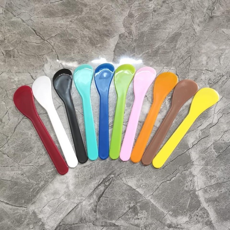 Thìa nhựa múc kem, phết kem, trộn kem mini, chiết mỹ phẩm