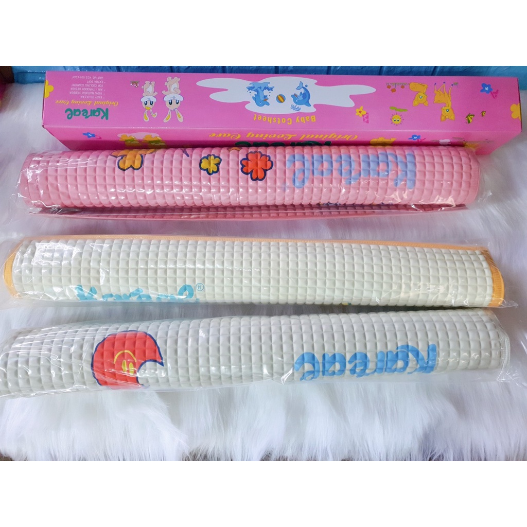 Tấm lót cao su non Kareal  chống thấm tốt cho bé size 90 x 60 cm, made in Malysia