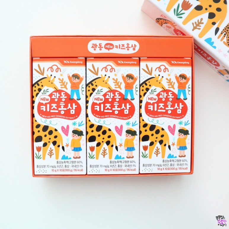 Hộp hồn.g sâm cao cấp cho tr.ẻ Kwangdong New Kids Red Ginseng 10g x 30 gói