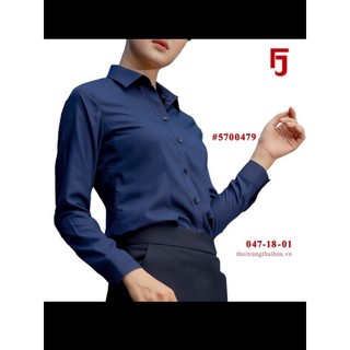 Áo sơ mi nữ Thái Hòa màu xanh đen vải cotton mịn.