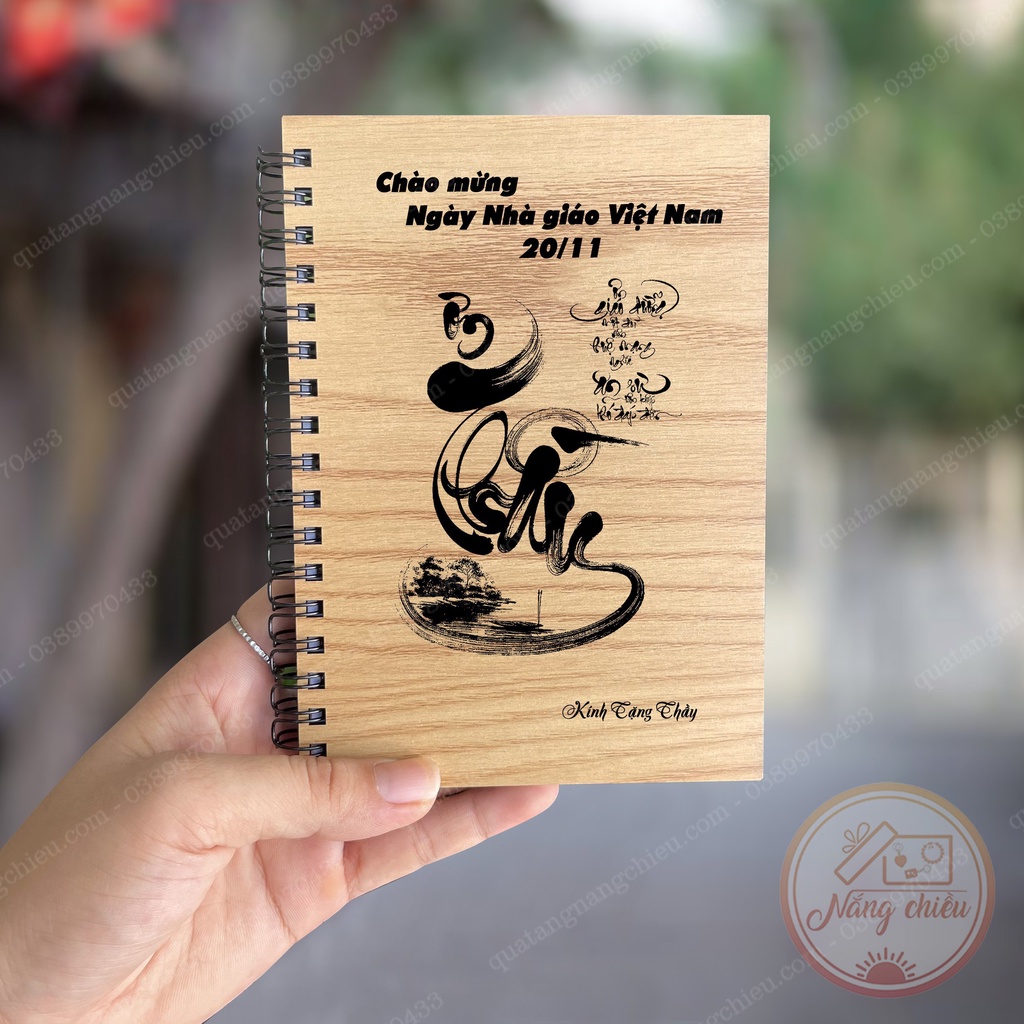 Món quà tặng ý nghĩa tri ân thầy cô ngày nhà giáo việt nam 20.11, Sổ bìa gỗ khắc theo yêu cầu