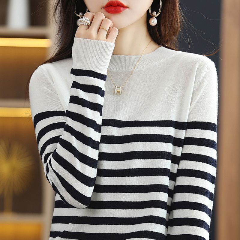 Áo Thun Nữ Dài Tay Cổ Tròn Sọc Ngang Thời Trang Hàn