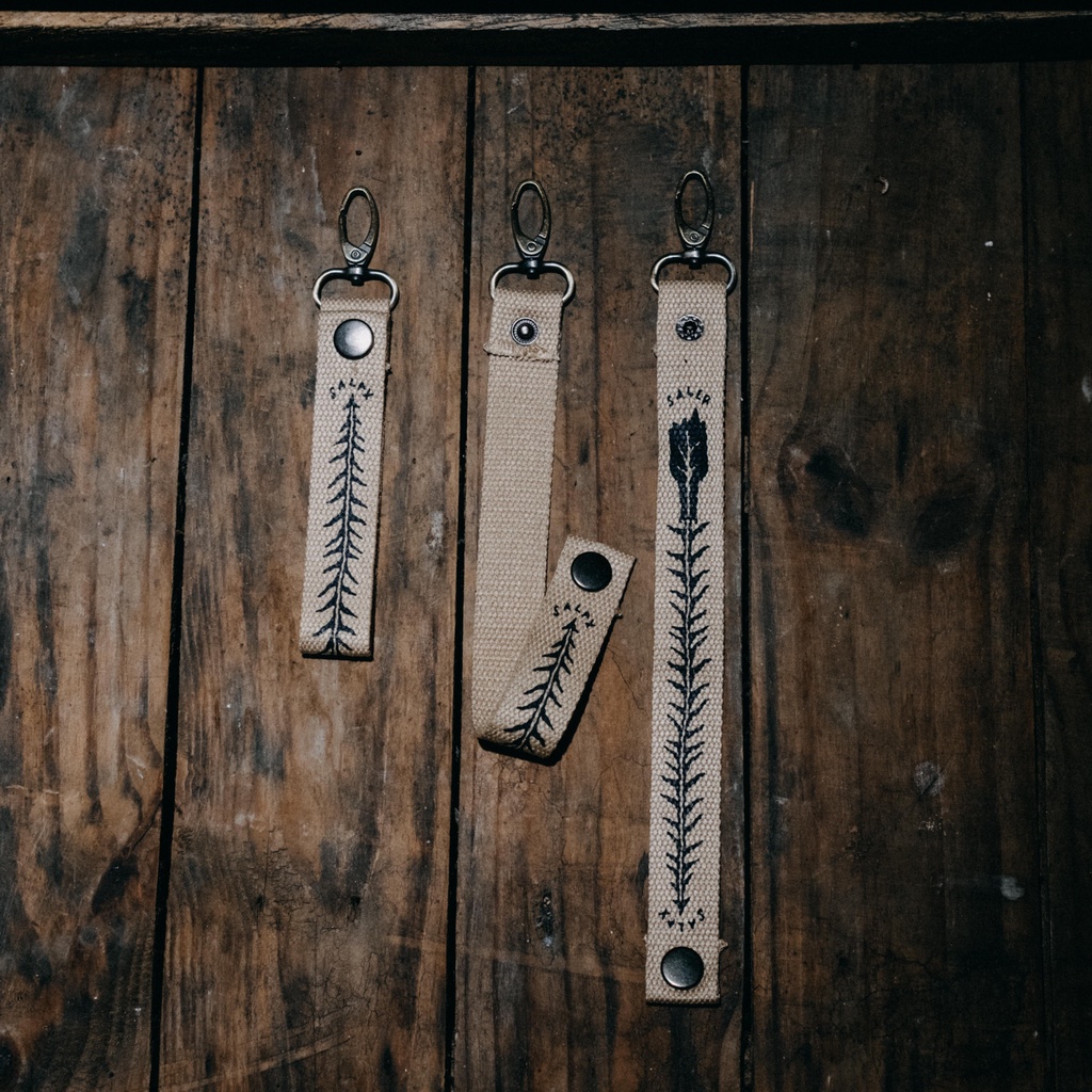 Móc khoá vải PINE keychain | Salax Saler