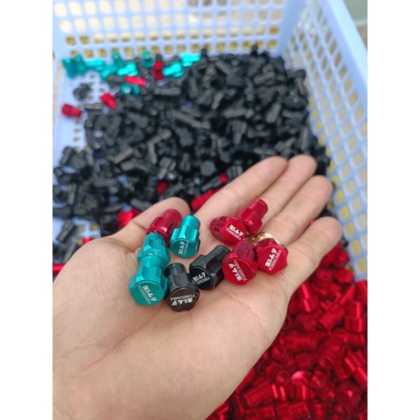 Ốc chân van/van vòi chữ Nhật