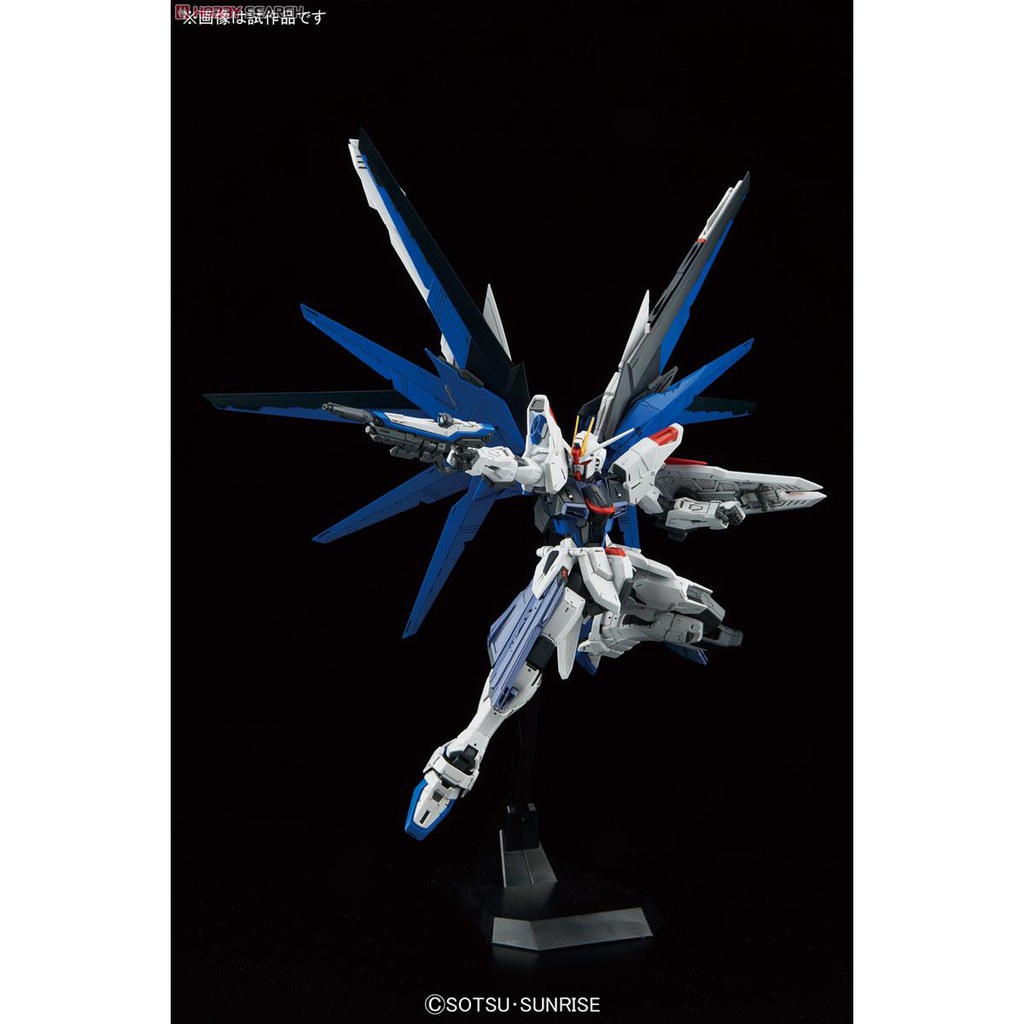 Mô hình lắp ráp Gundam MG Freedom Gundam ver 2.0