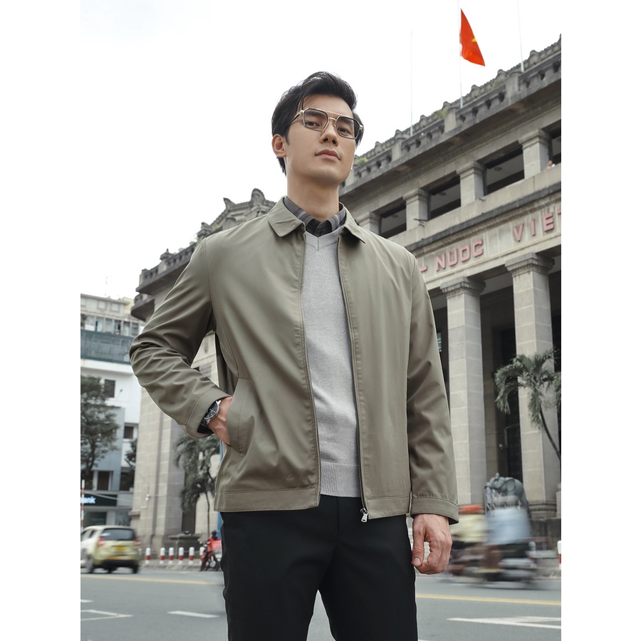 Áo khoác gió Nam Owen JK220723 Jacket 2 lớp dáng suông bẻ lịch sự Màu be trơn vải polyester Cao Cấp bền màu sắc nét