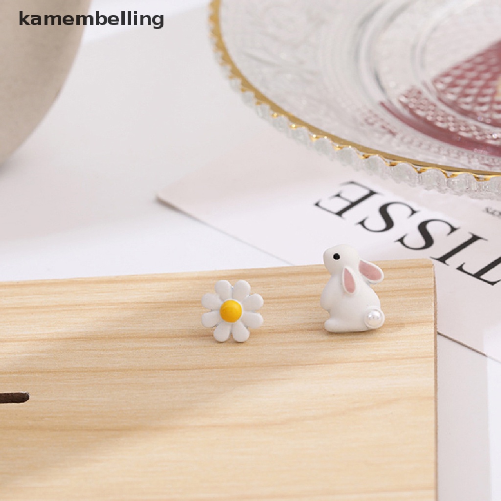 1 Đôi Khuyên Tai Hình Thỏ Trắng Và Hoa Mini Dễ Thương Cho Nữ