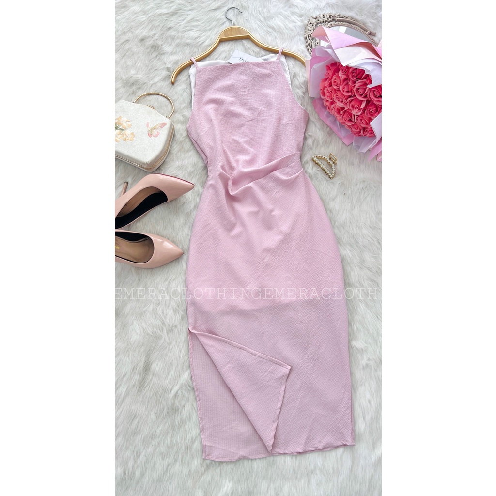 Váy EmeDress hồng phấn ngọt ngào thanh lịch (ảnh shop tự chụp)- váy xếp ly eo, váy xẻ tà