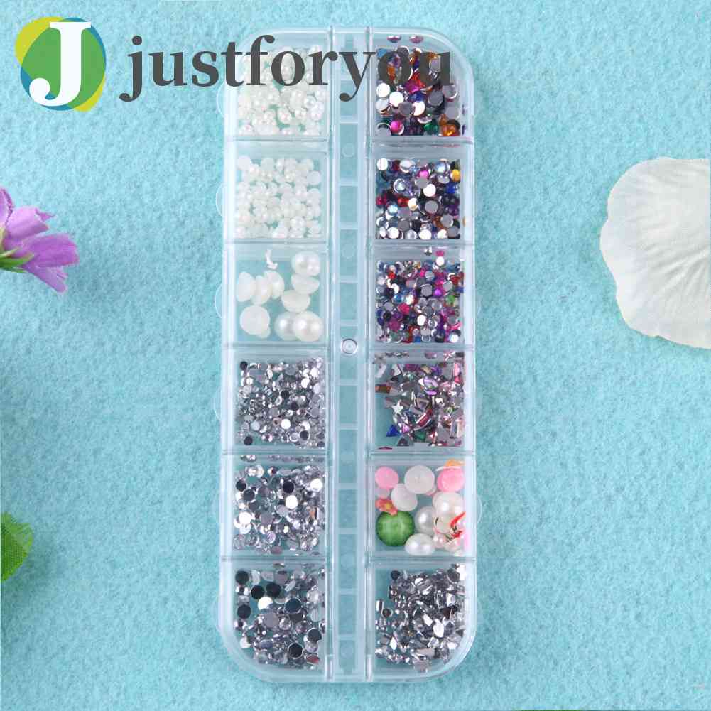 Hộp 12 Ngăn Đựng Hạt Cườm Thêu Tranh Đính Đá