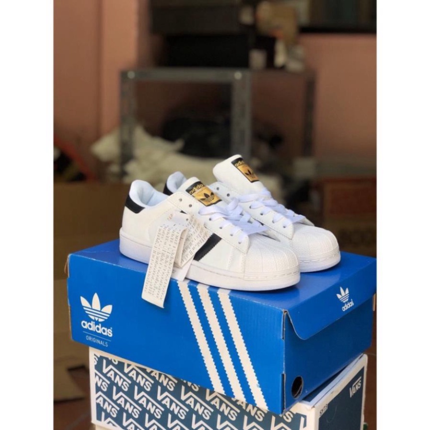 Giày thể thao, giày sneaker trắng vạch đen, mũi sò tem vàng hàng đủ size nam nữ