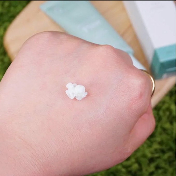 [Tem Chính Hãng] Kem dưỡng phục hồi 9 Wishes Pine Treatment Cream Hàn Quốc 50ml