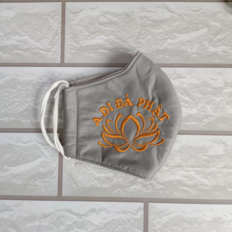 Khẩu trang vải in danh hiệu A Di Đà Phật