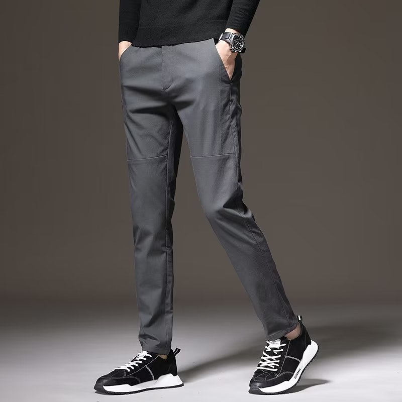 Quần Kaki Nam Ống Rộng Dễ Phối Đồ Mới