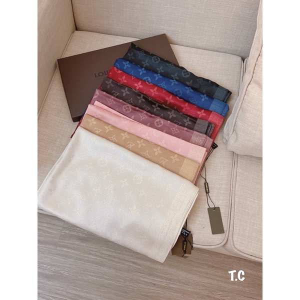 Khăn gấm nhũ L v fullbox túi giấy