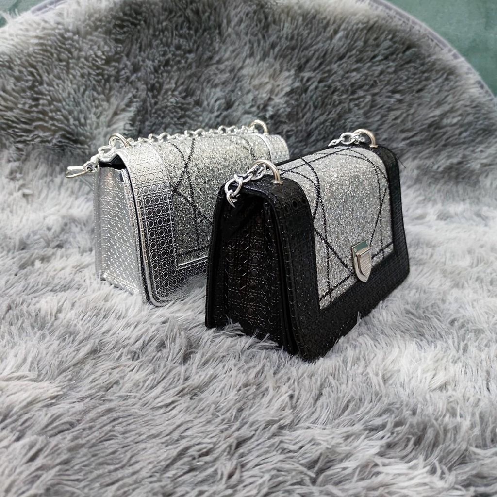 TÚI ĐEO CHÉO NỮ DRM HỘP NHŨ THỜI TRANG SIZE 20CM PK 422