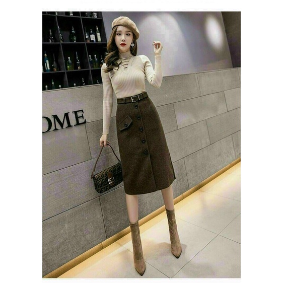 Chân váy dạ chữ A khuy nắp túi dài kèm đai xẻ trước công sở