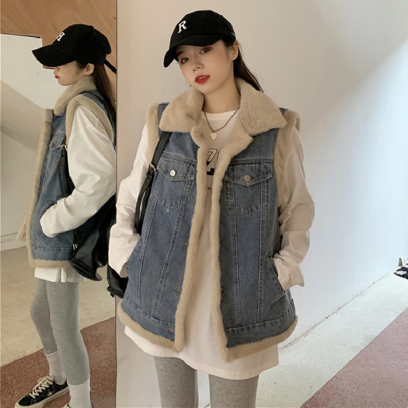 Áo Khoác Denim Sát Nách Dáng Ngắn Lót Lông Cừu Giả Dày Dặn Kiểu Mới Dễ Phối Đồ Mùa Thu Đông