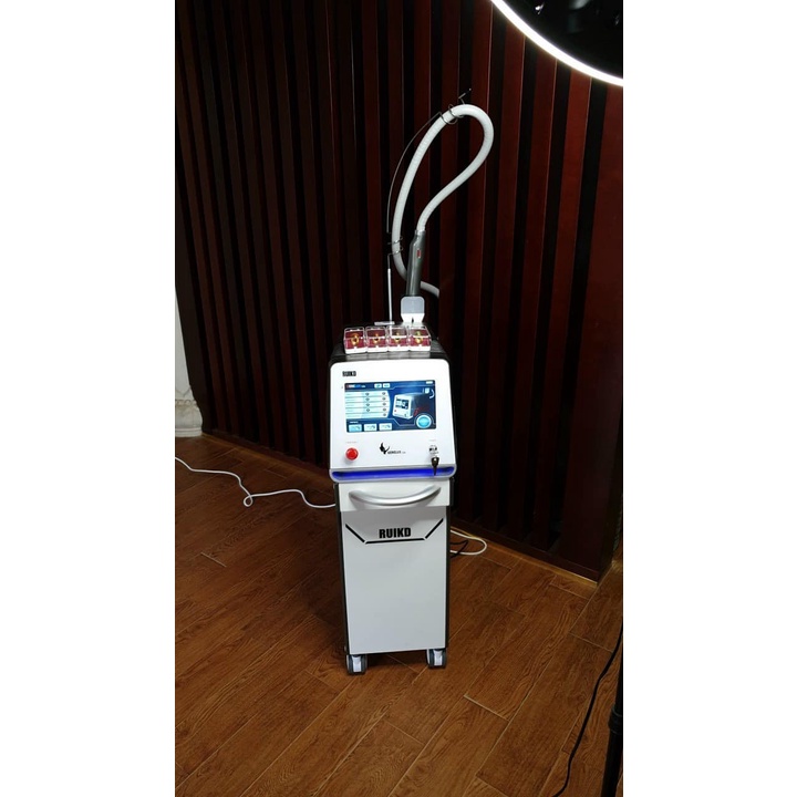 Máy xóa xăm bắn nám tàn nhang máy laser RUIKD