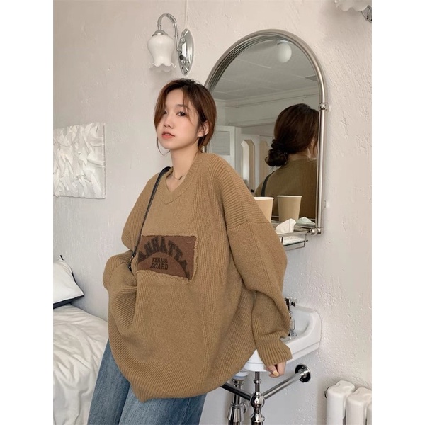 Áo len unisex thêu chữ vân tăm