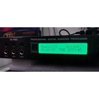VANG bãi mixser karaoke TK 960 ( vang số PM+chỉnh tay)