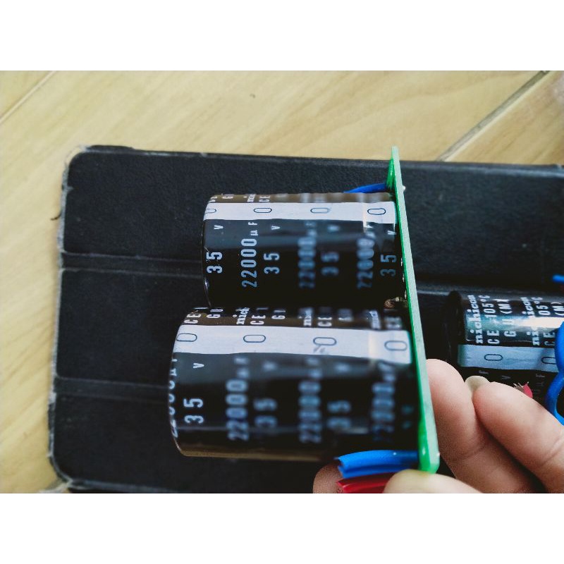 Tụ Nichicon 22000uf/35v