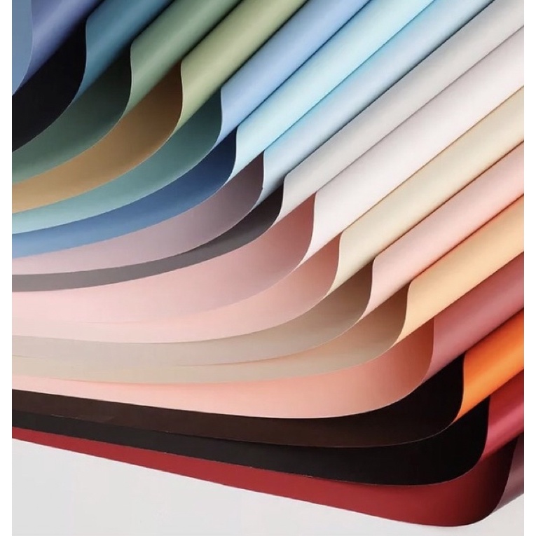 Giấy gói hoa trơn đậm nhạt nhiều màu sắc