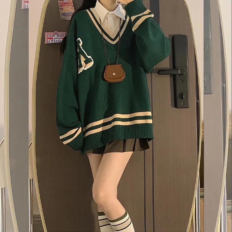 2024 Set Áo Sweater Phối Chân Váy Phong Cách Retro Đường Phố Hong Kong Mùa Thu Đông Cá Tính