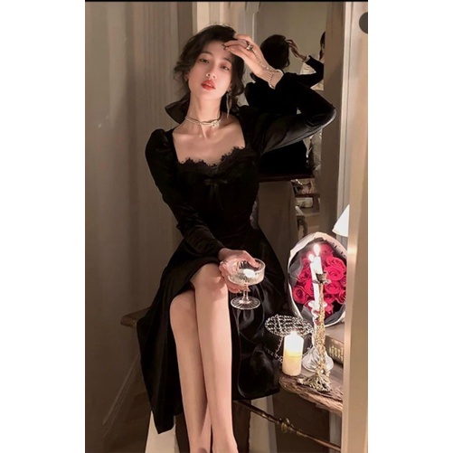 Váy Nhung Dáng Dài Viền Ren