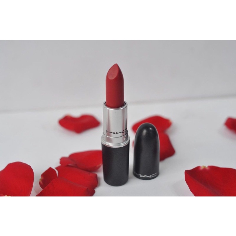 Son Mac Ruby Woo 707 - Full size Full box date xa - màu đỏ cổ điển sang chảnh