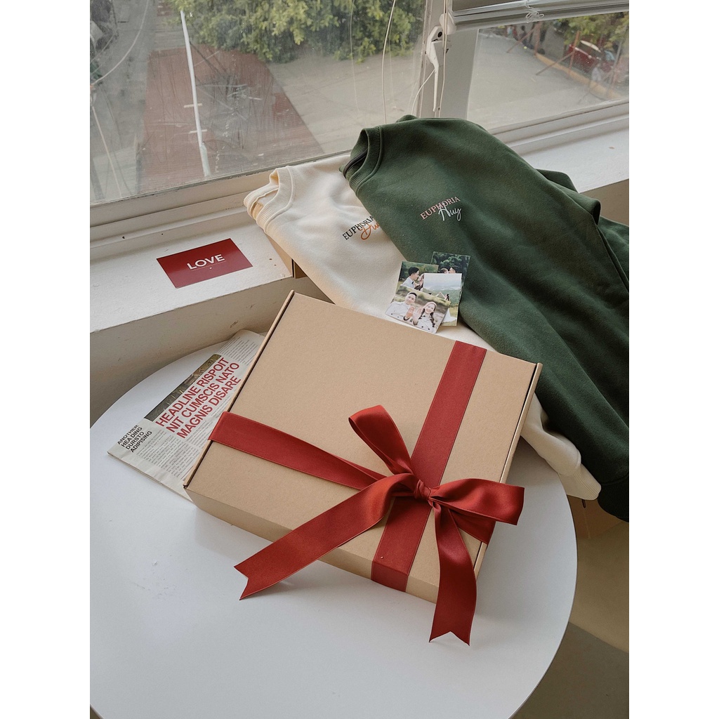 Áo nỉ bông unisex nam nữ - EUPHORIA - Tặng 4 ảnh in khi chọn gói quà - vuver.vn