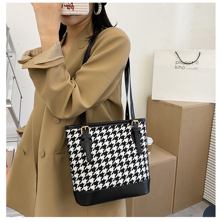 Túi Tote Nữ Bằng Da Phối Kẻ Caro Thời Trang