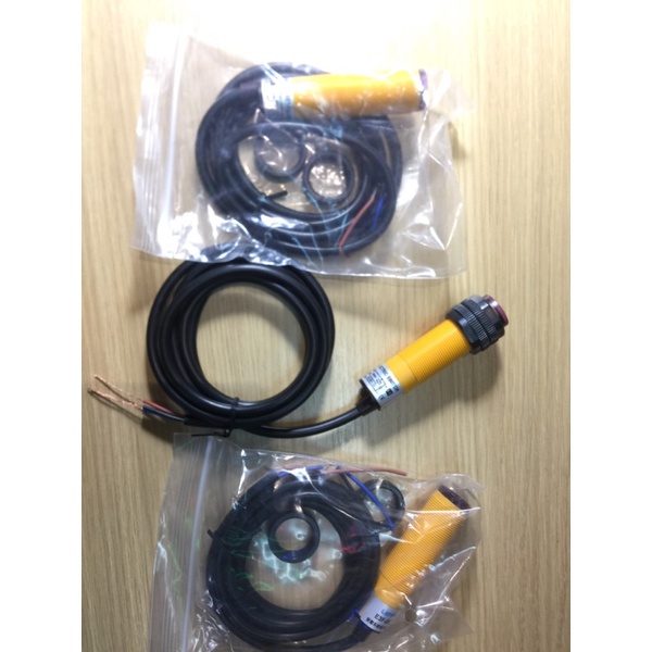 cảm biến hồng ngoại  e3f-ds30c4