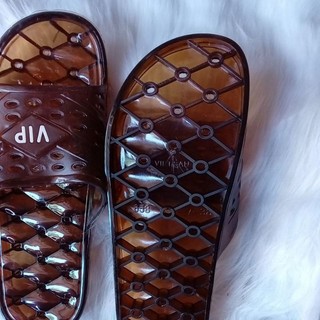 Dép lỗ Vip đi nhà đủ size