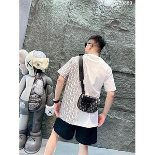 ÁO THUN HỌA TIẾT DIOR NỬA THÂN HOTTREND 2022