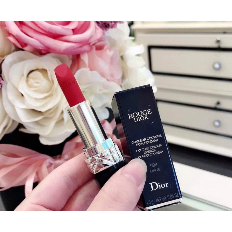 Son Dior 999 matte màu đỏ thuần