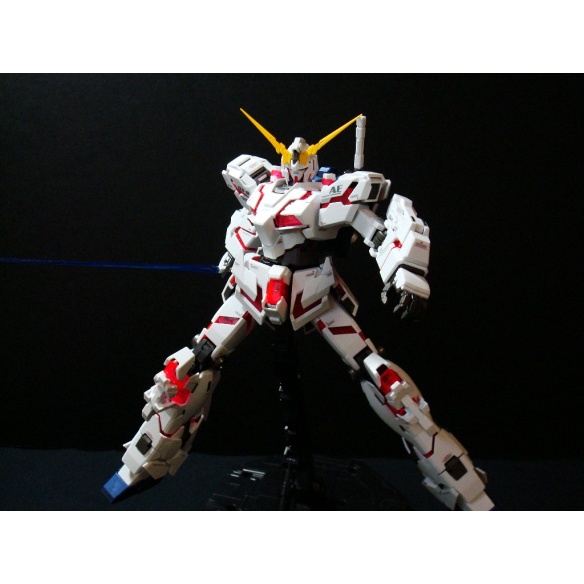 Mô hình lắp ráp Gundam MG Unicorn Gundam OVA ver